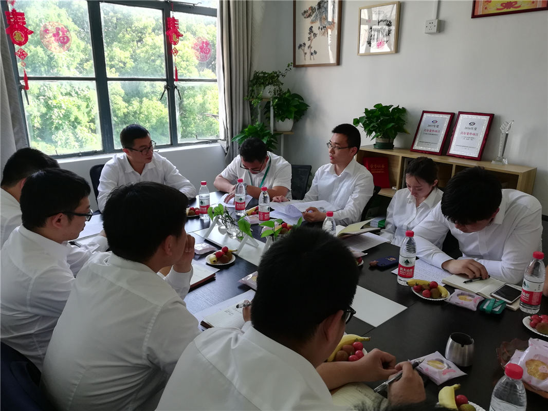 轻轨分部青年员工发言(2)_副本1.jpg