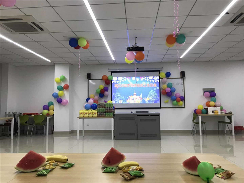 生日会会场布置.jpg