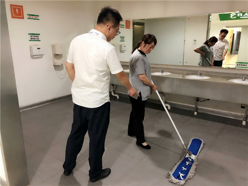 清理现场.jpg
