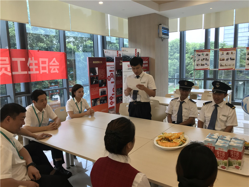 王天琪发表感言.jpg