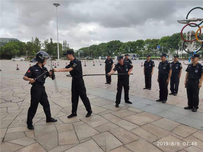 防暴演练.jpg