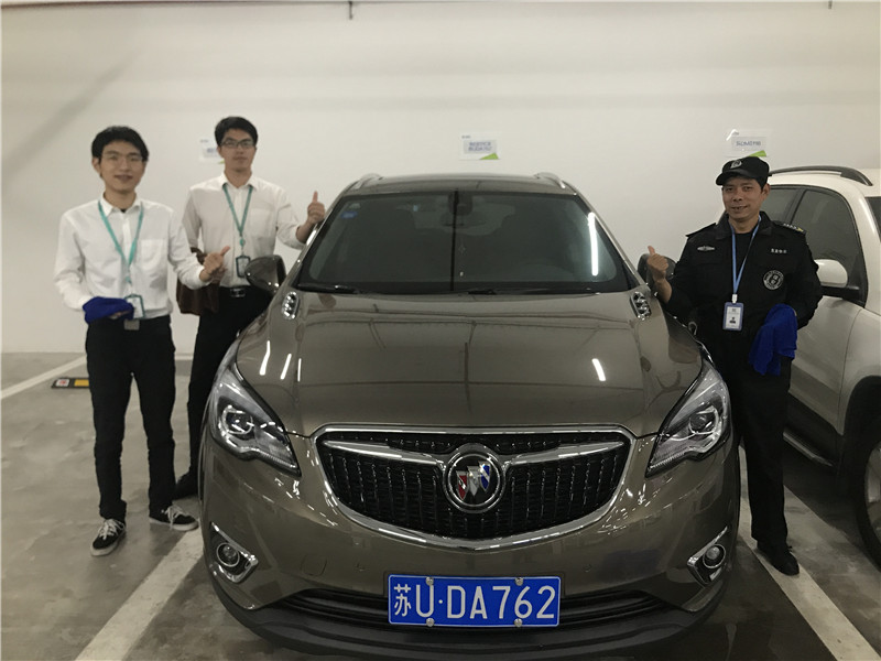 洗车人员3.jpg