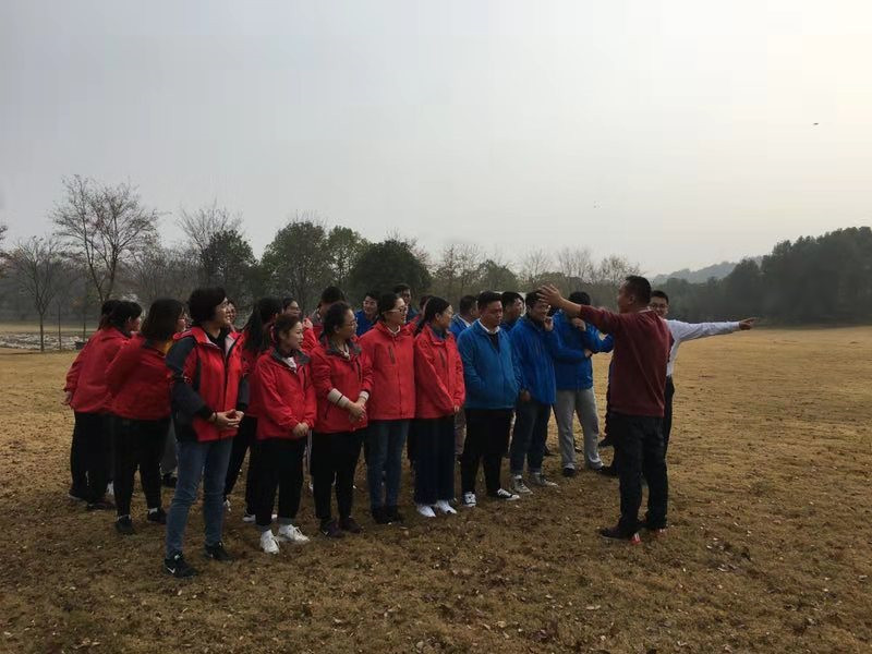 到达团建地_副本.jpg