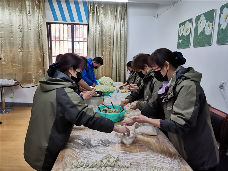 包饺子.jpg