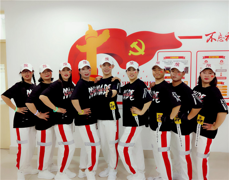 “中国力量”合影2.jpg