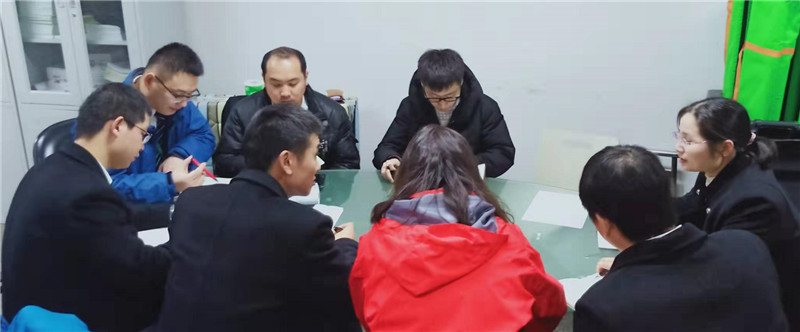 活动前会议.jpg