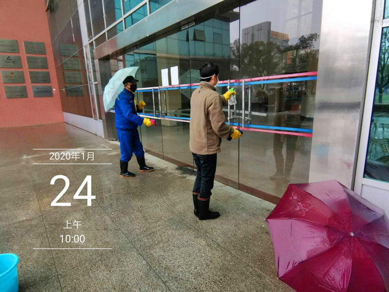 大厅消毒.jpg