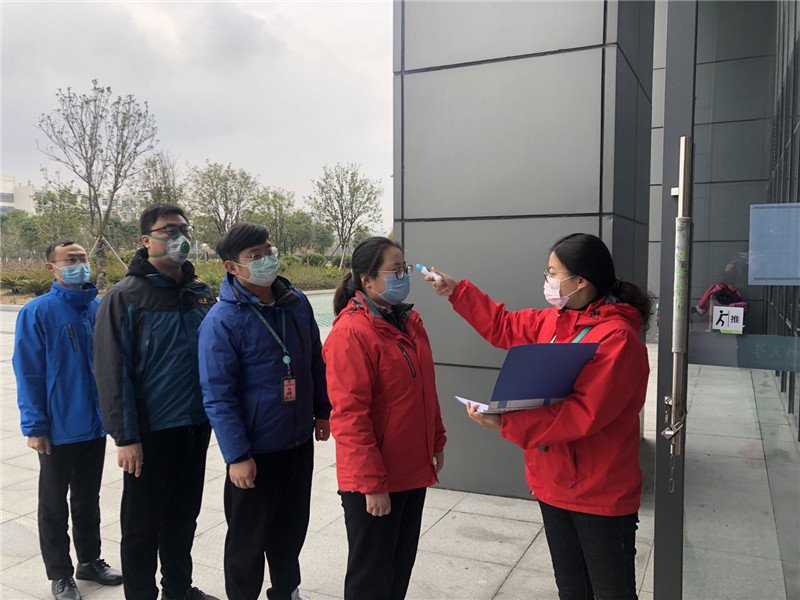 右3常州大学武进校区项目经理陈伟.jpg
