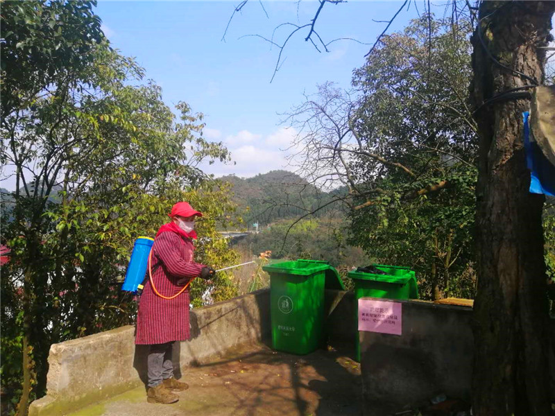 家属区消毒.jpg