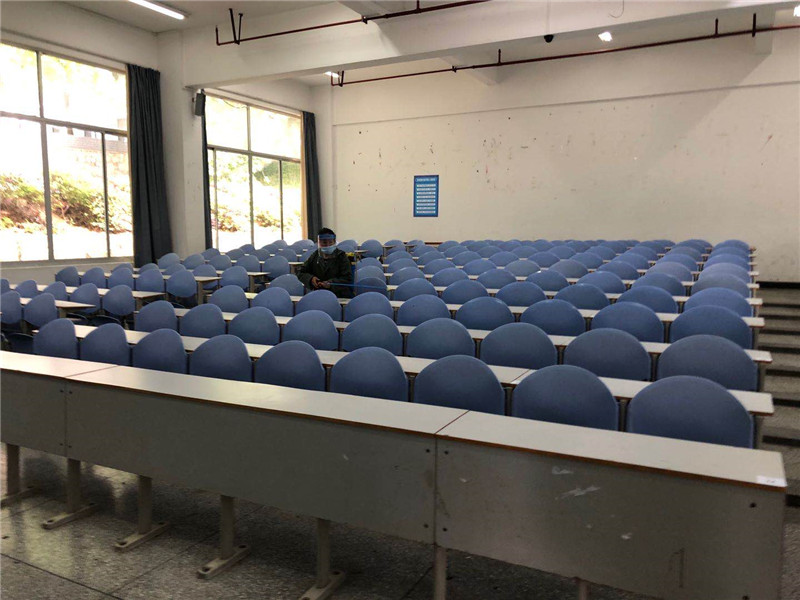 15号教学楼教室消毒.jpg