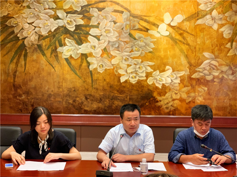 结合场馆情况进行安全生产交流研讨2_wps图片.jpg