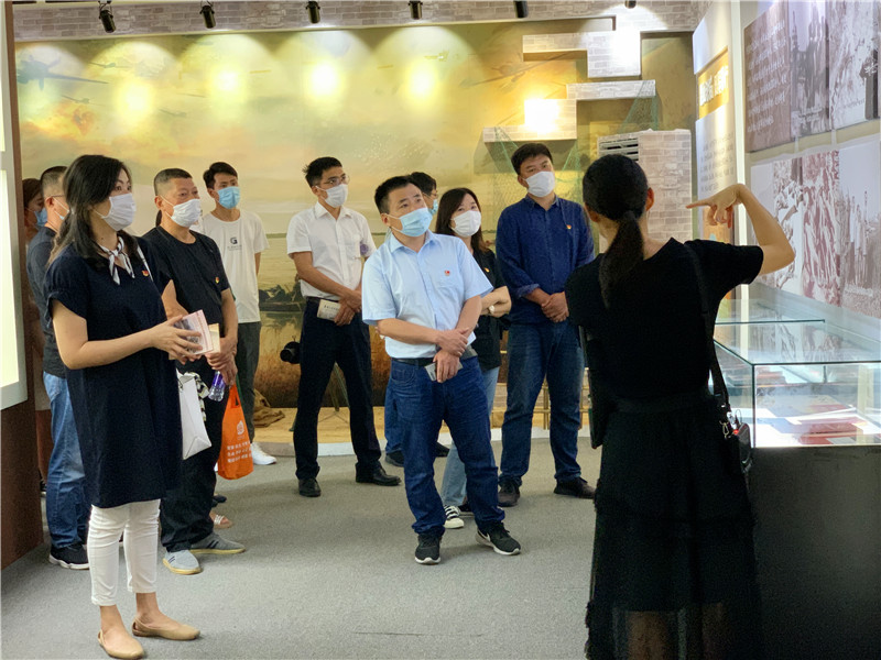 参观安全教育体验培训基地_wps图片.jpg