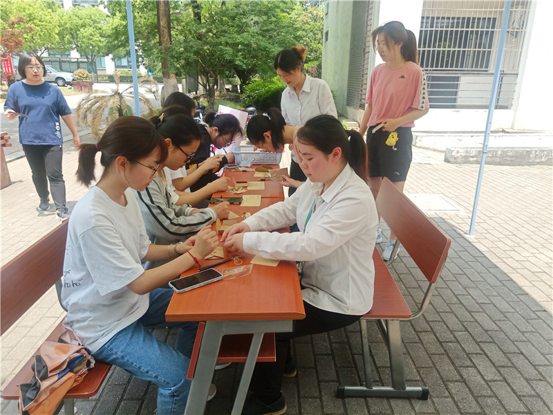 母亲节2.jpg