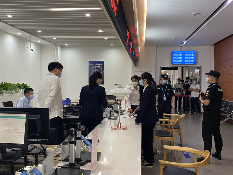 黄色警报1.jpg