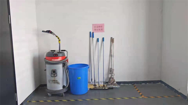 防汛应急物资.jpg