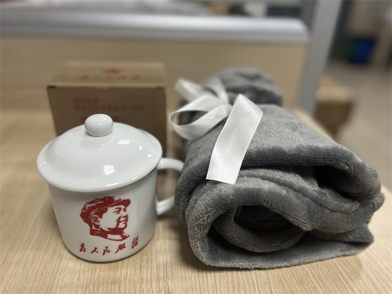 1639644944725796.jpg 生日会2.jpg