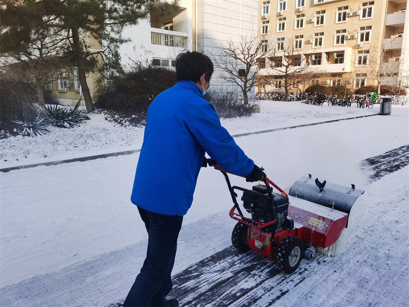 1644913247152925.jpg 12机械除雪2.jpg