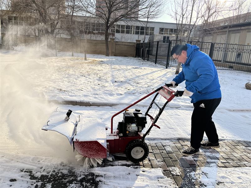 1644913251600047.jpg 13机械除雪1.jpg