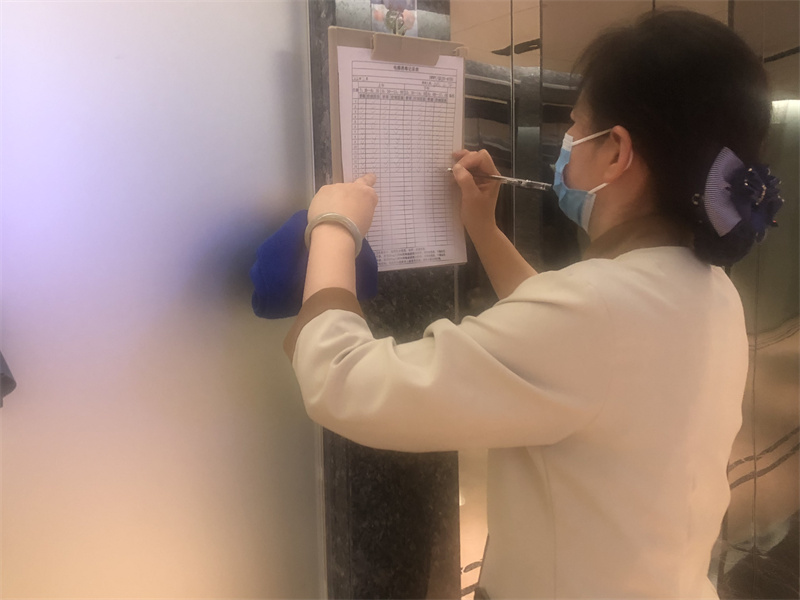 1644913409947911.jpg 保洁消毒频率增加.jpg