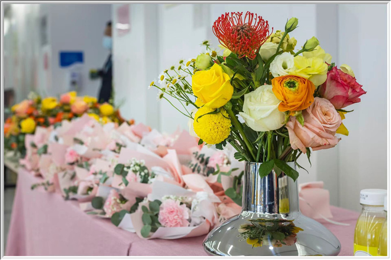 妇女节鲜花.jpg