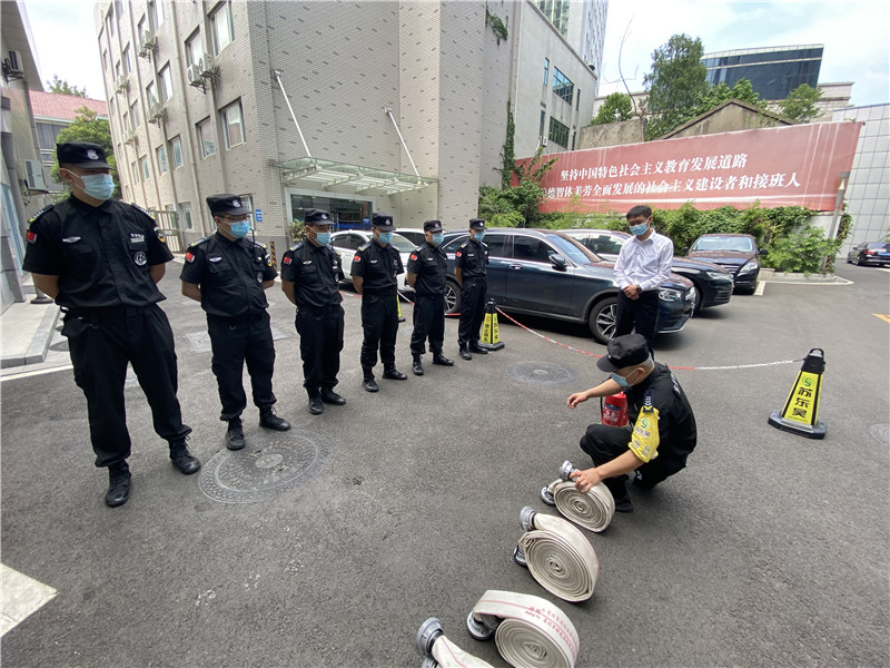 消防兵员工讲解 (2).jpg