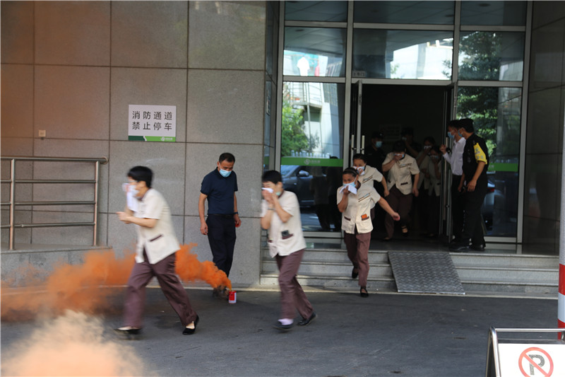 逃生演练现场2.jpg