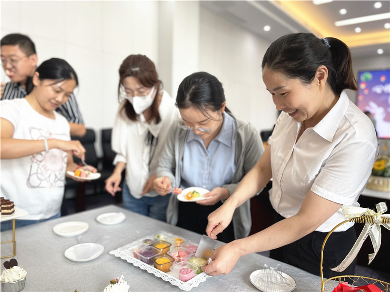 分享美食.jpg