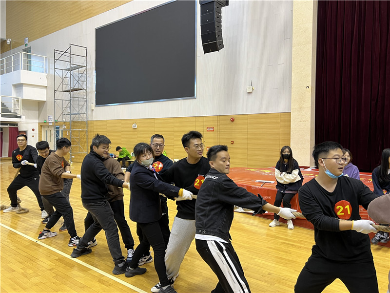 拔河照片1.jpg