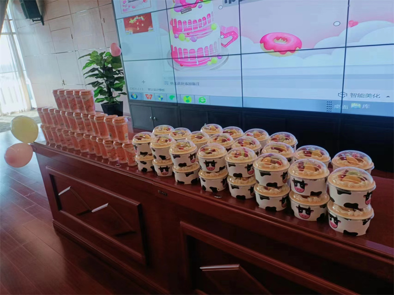 现场布置之礼品展示.jpg