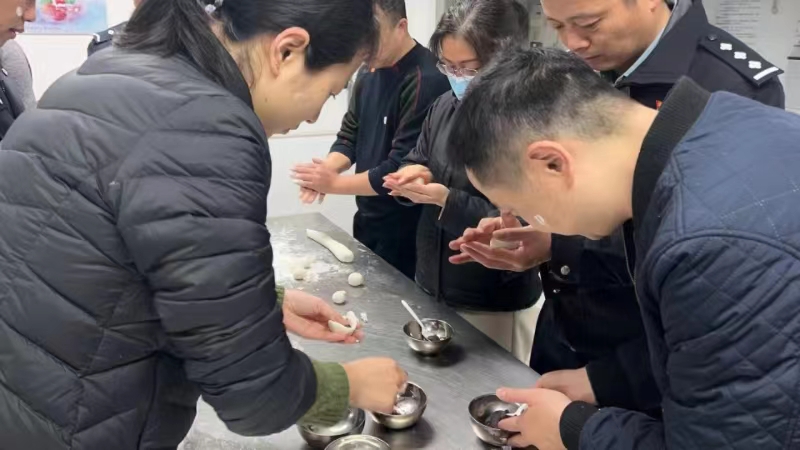吴二分部元宵活动 (7).jpg