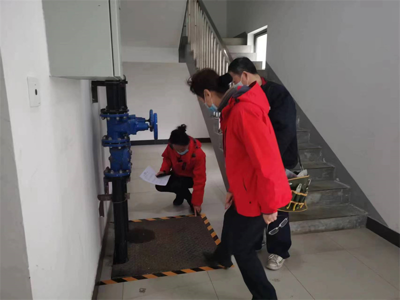 强弱电间及管道井安全卫生检查4.jpg