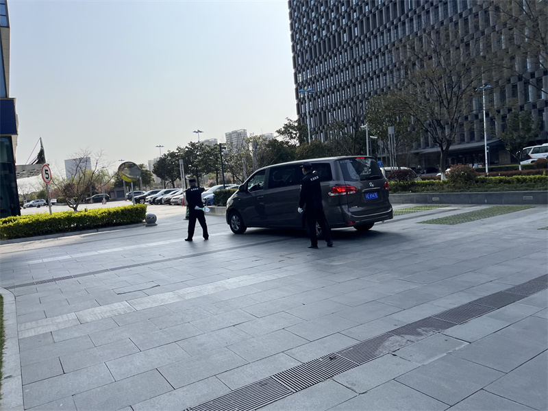 车辆指挥.jpg