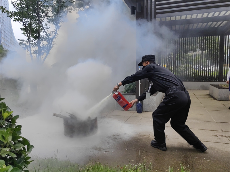 灭火器使用2.jpg