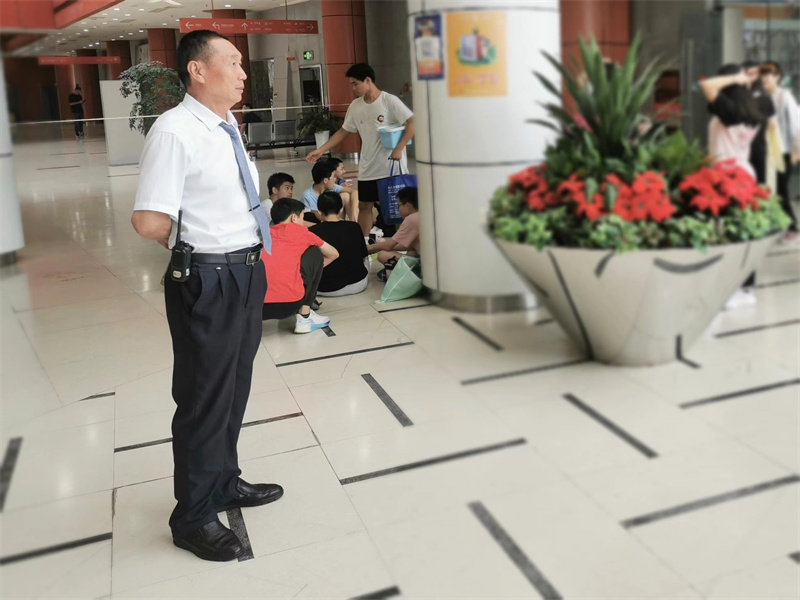 现场秩序维护.jpg