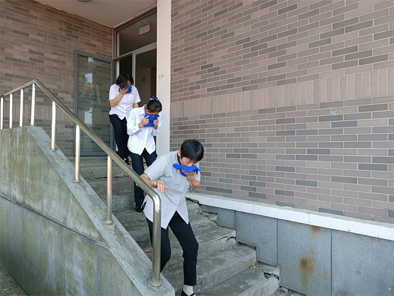 有序疏散.jpg