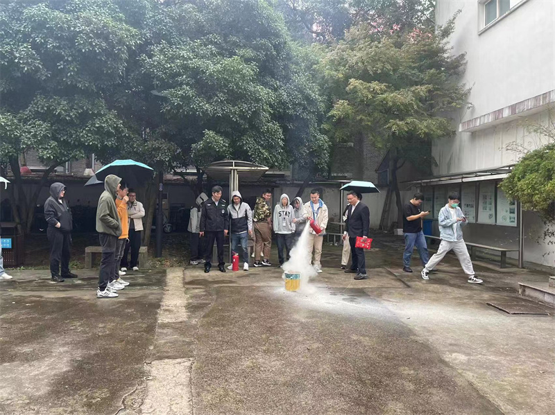 4灭火器实操.jpg