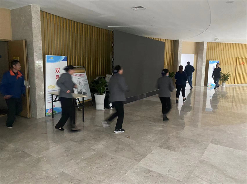 甲方应急疏散演练现场.jpg