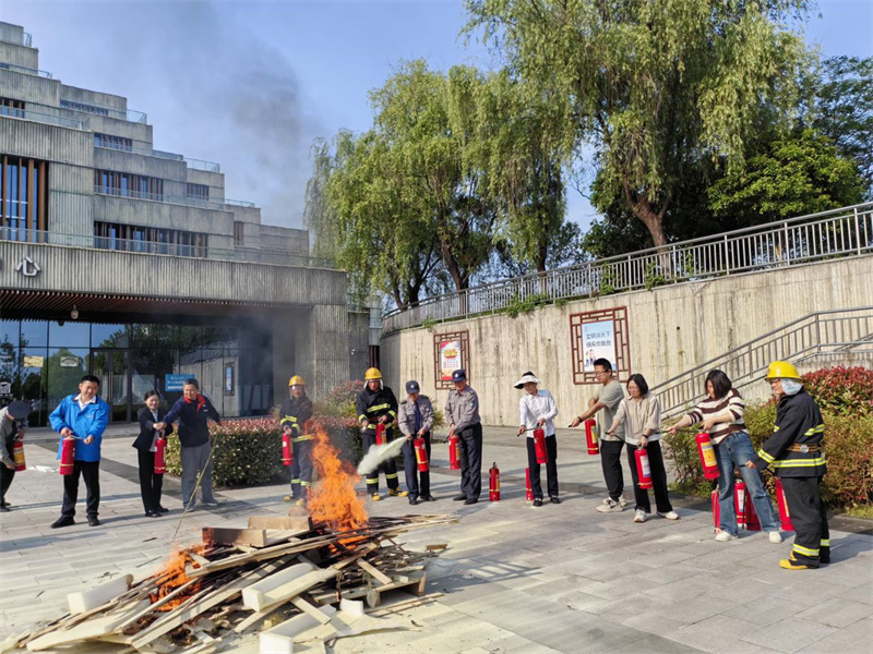 图片12.jpg