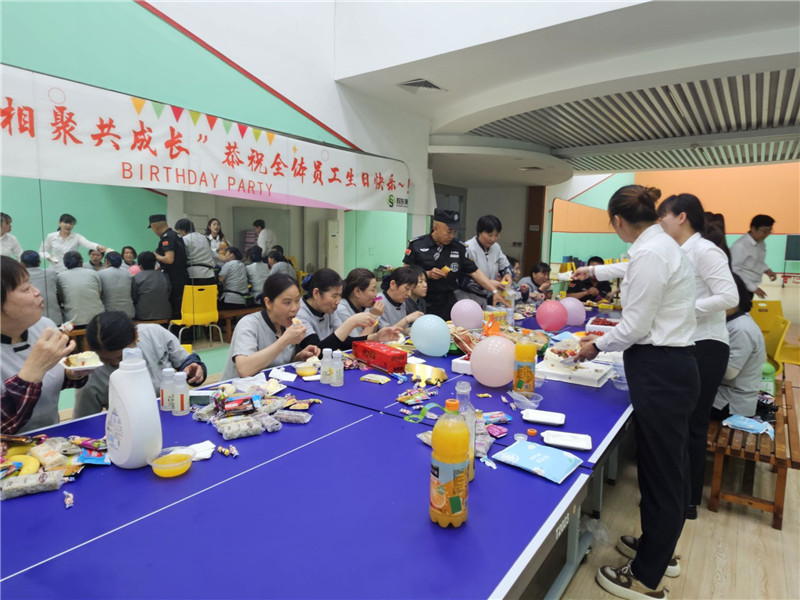 畅聊与美食 (2).jpg