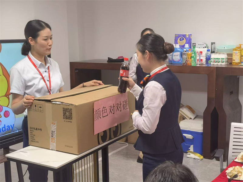 颜色对对碰游戏.jpg