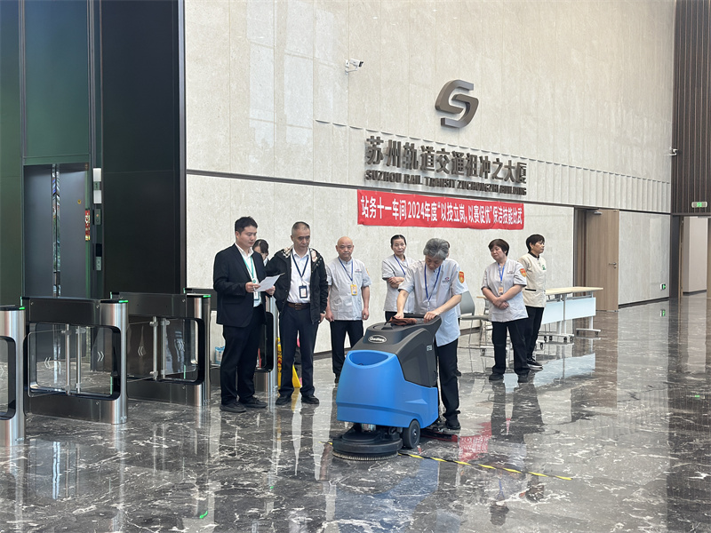 顾经理给实操环节打分.jpg