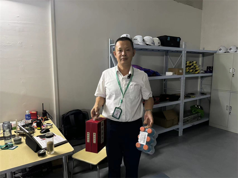 工程退伍军人领取建军节福利 (2).jpg