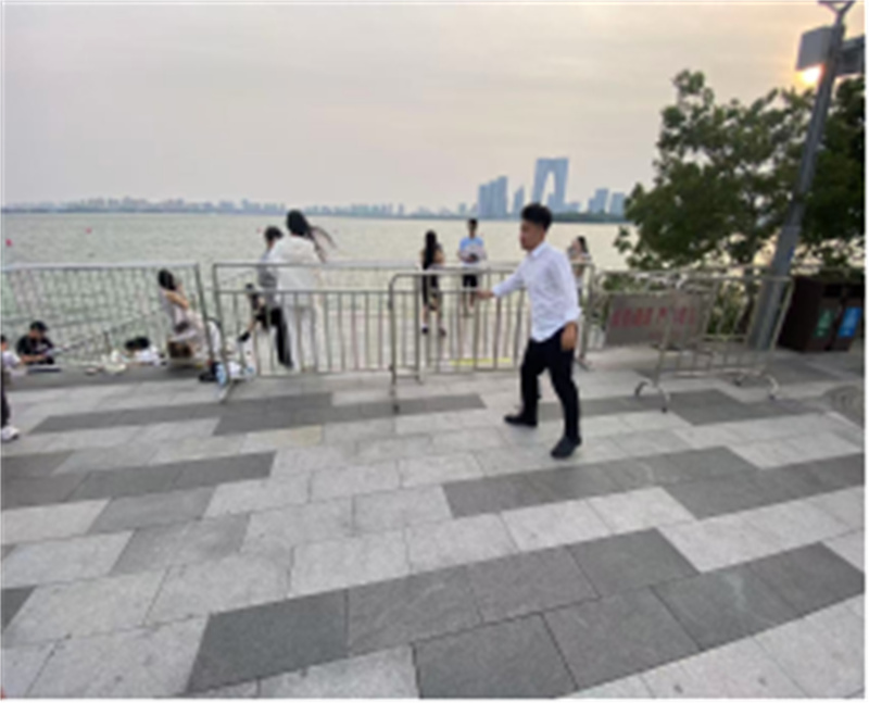 铁马围栏摆放.jpg