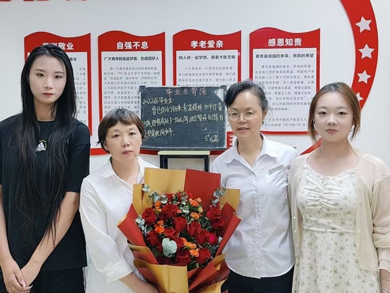 5c95ab404c223f27835fe42a95d34ad.jpg