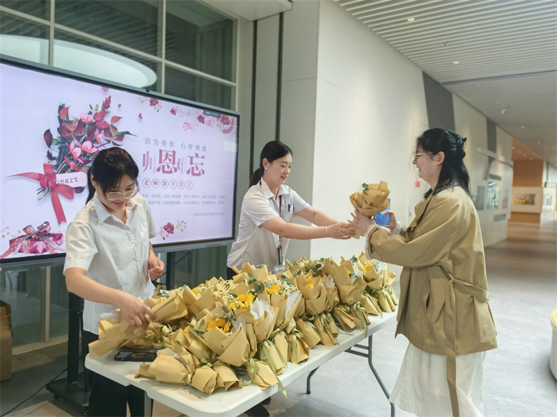 送花照片.jpg