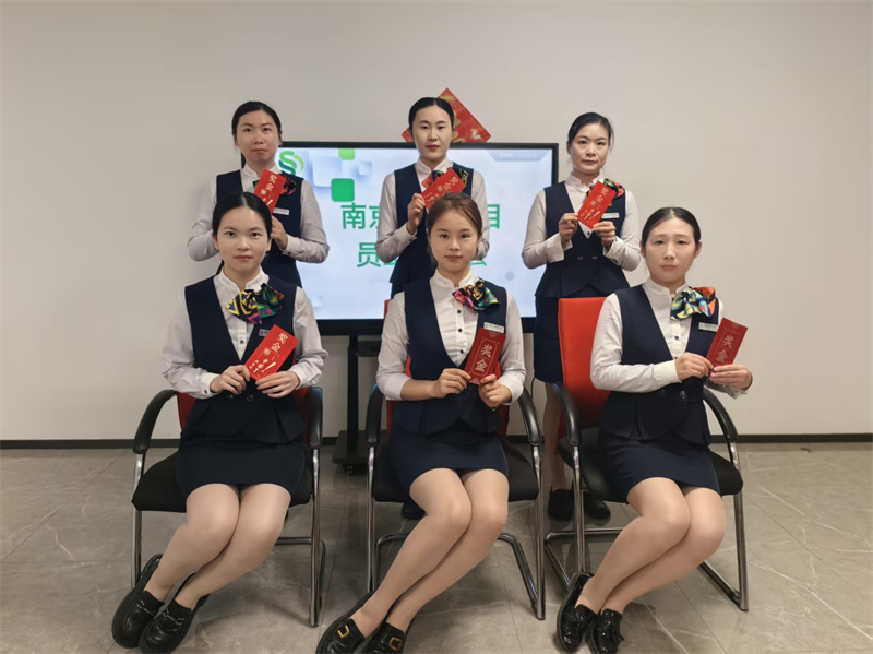 生日会合影1.jpg