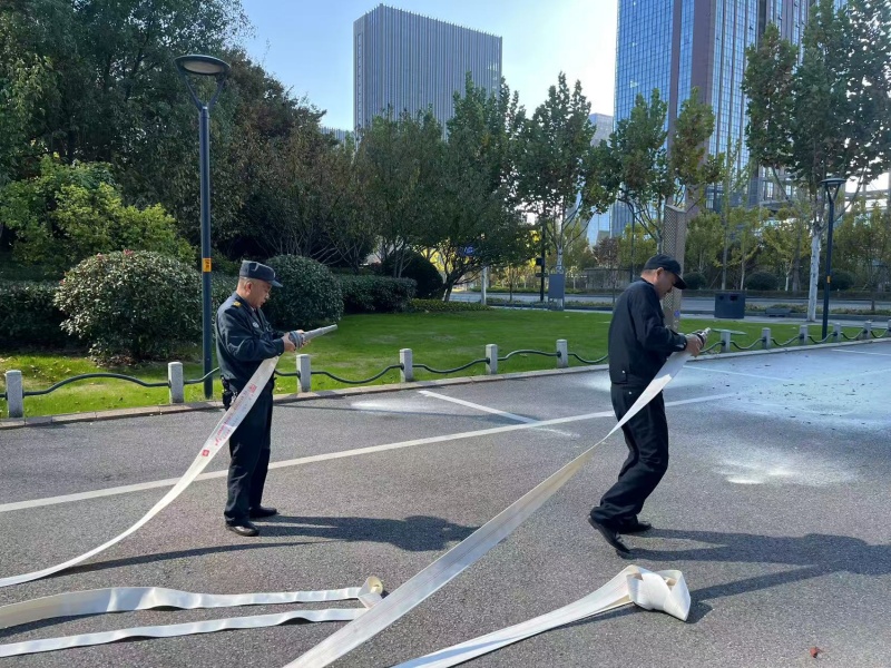 1763113851227152.jpg 抛接水带 (2) (1).jpg