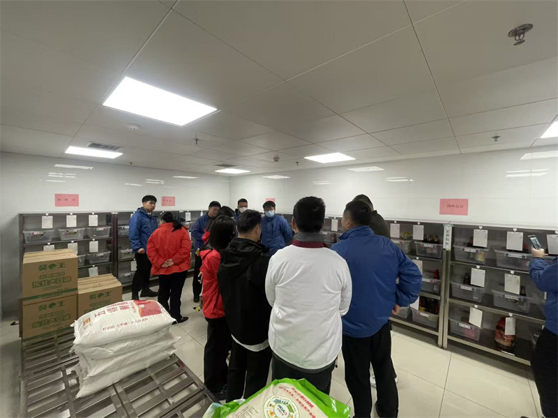 1765778601982175.jpg 培训照片 (5).jpg