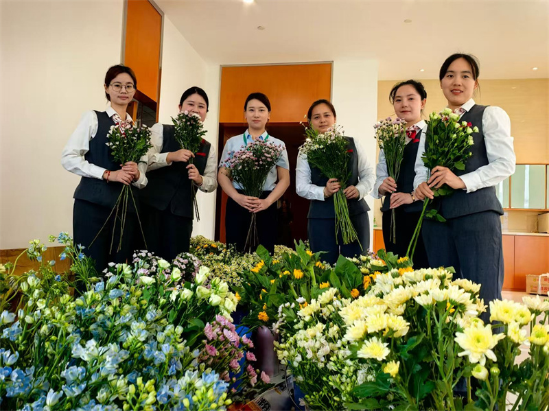 鲜花布置.jpg