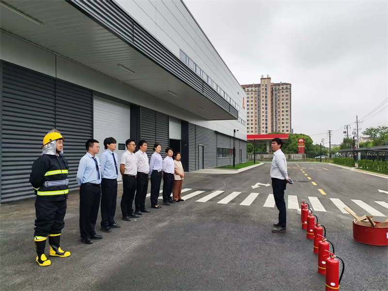讲解消防知识.jpg